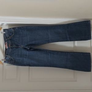 GAP women's curvy low-rise boot cut jeans. Size 8.